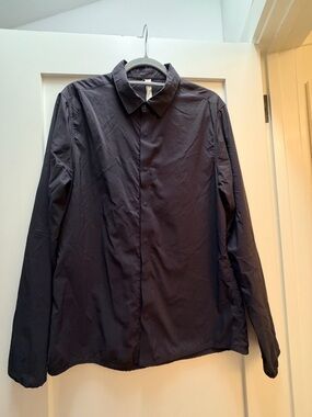 Lululemon Black Button-Down overshirt  - Size Medium - Excellent Condition